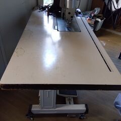 工業用ミシン／直線縫い／Brother／ブラザー工業／中古品／動作確認済／自動返し縫い機能有／自動糸切機能無し