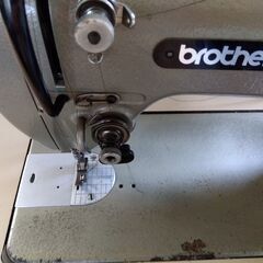 工業用ミシン／直線縫い／Brother／ブラザー工業／中古品／動作確認済／自動返し縫い機能有／自動糸切機能無し