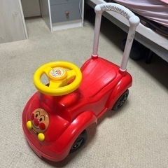 アンパンマン　自動車　おもちゃ