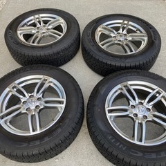 225/65R17 スタッドレスタイヤ プジョー ボルボ シトロエン等 PCD108