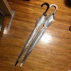 コンビニで買ったビニール傘