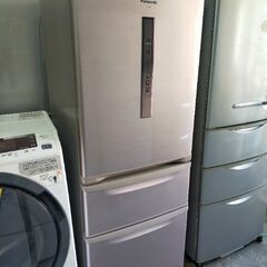 冷蔵庫３２１L　 2013年式