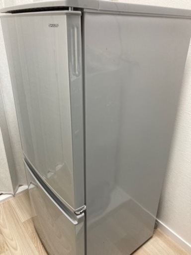 冷蔵庫　シャープ　一人暮らし用