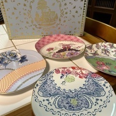 【新品未使用】バタフライブルーム プレート 21cm 4枚 WEDGWOOD バタフライ ブルーム プレート21cm 4枚(絵変わり)セット