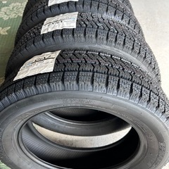 お話中:新品未使用 ブリジストン スタッドレスタイヤ軽自動車用