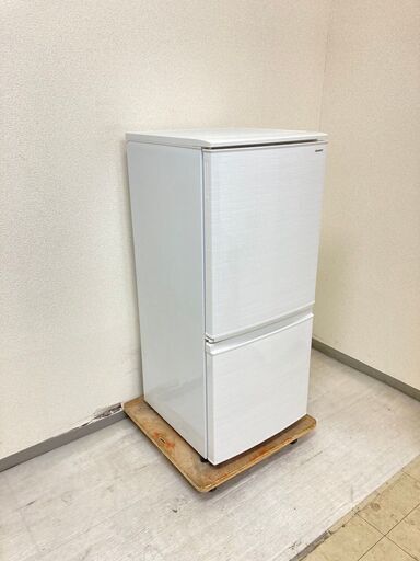【良品】冷蔵庫SHARP 137L 2018年製 SJ-D14D-W 洗濯機TOSHIBA 6kg 2018年製 AW-6G6 JI42335 JX41322