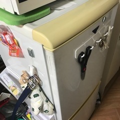 冷蔵庫135リットルです❣️