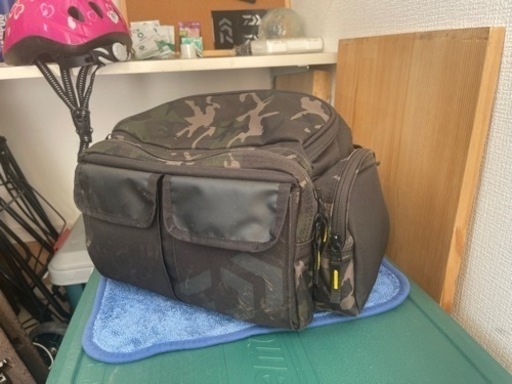 ダイワ　腰掛けバック　釣り