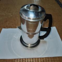 ミカド印のドリップ式コーヒーポット。