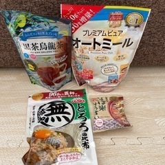 【お話し中】食品4点【とろろ・オートミール・黒茶烏龍茶・雑炊】