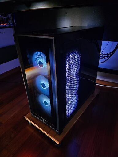 ゲーミングPCタワー