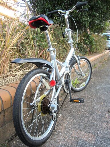 中古自転車 SoftBank ソフトバンク ミニサイクル 折り畳み 自転車 6段変速 20インチ シルバー 通勤 通学 近所のお出かけなどに