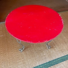 猫足テーブル（赤）
