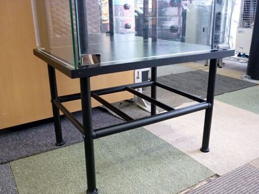 ☆コレクションケース ショーケース 幅425mm 奥行365mm 高さ1420mm 3面ガラス 飾り棚 4段 ガラス 背面ミラー 札幌 北20条店 Amazon.co.jp: 【生活グッズラボ】ガラスケース 背面ミラー付き