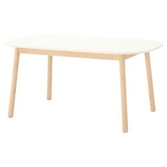 IKEAのダイニングテーブル（年内無料）