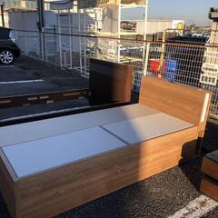 北欧スタイル 照明チェストベッドフレーム シングル