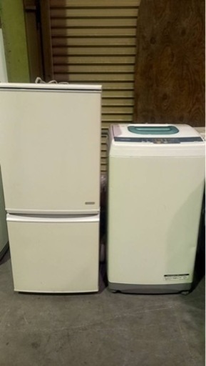 【スーパーセール】 ⭕⭐配達と設置無料です⭕⭐日立5キロ風乾燥機能付き洗濯機とSHARPノンフロン137リットル冷蔵庫です⭕⭐ その他