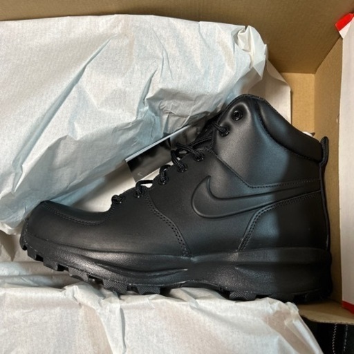 NIKEマノアレザー