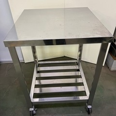 キャスター付き作業台 600x600x800 - 家電 
