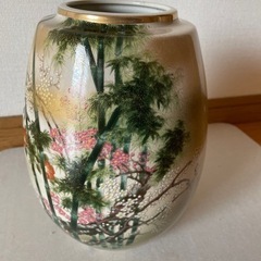 花瓶　九谷焼