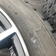 社外18インチホイール、グッドイヤー　ナビ7 225/45-18スタッドレス