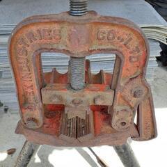 お取引先様決まりました。レッキス　三脚　中古品　