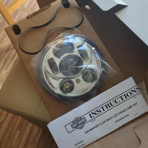 ハーレー 純正 LED ヘッドライト ハーレー純正LEDヘッドライト 品番