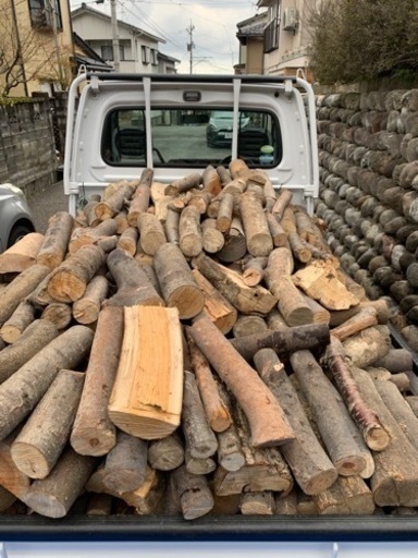 薪　広葉樹　乾燥済み　けやき　ナラなど　軽トラック満載