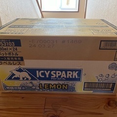 【最終値下げ】 ICY SPARK レモン　炭酸水　430ml×...