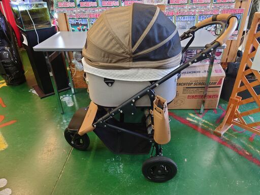 【愛品倶楽部柏店】エアバギー　ペットキャリー　ドームMサイズ　ブレーキモデル　カカオ