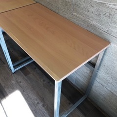 テーブル　2台