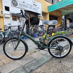 ?? 折りたたみ自転車 20インチ 6変速 緑 カゴ 付き 全国発送無料