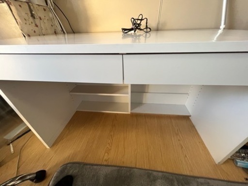 オシャレなデスクです。