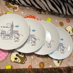 ハローキティ 皿 4皿