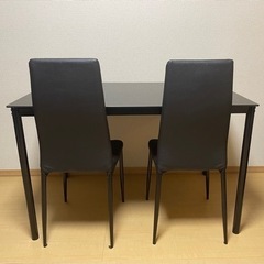 【家具】　テーブル、イス4脚の5点セット