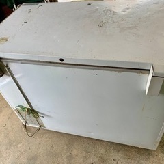 業務用冷凍庫】314L Haier