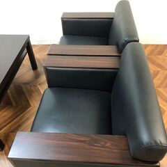 ▼値下げ▼【コンテナ保管中】応接セット 3人掛けソファ×1 1人掛けソファ×2 テーブル×1 総額207,300円相当 🚚自社配送時💳代引き可🚚(現金、クレジット、スマホ決済対応)