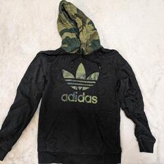 パーカー　adidas