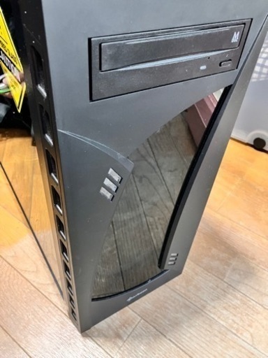 正規通販 PC譲ります マザーボードやグラボ取り替えたりして使える方