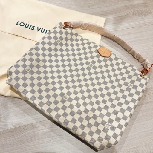 値下げしました！！！新品　バック