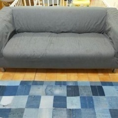 IKEA　イケア　で大人気のソファーです ソファーとカバーの2点...