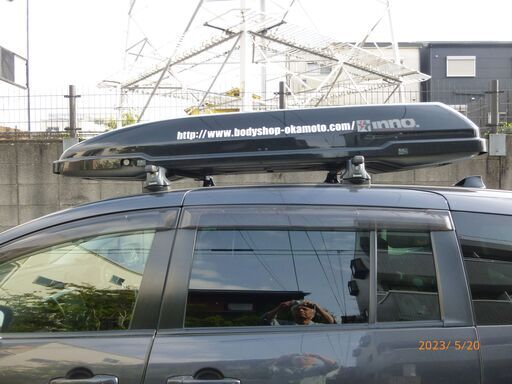 ルーフBOX INNOエアクルーザー STBR671-BK - キャリア、ラック 