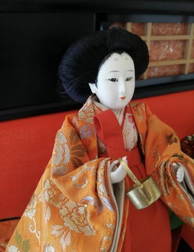 奈良一刀彫り ひな人形 橋本寿山先生の作品 （藤秀作 美し 雛人形）