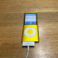 ipod 8GB イエロー　充電ケーブル付き