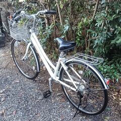 ★お届け可！★ ブリヂストン 26インチ 『アルベルト』自転車 ベルト式 内装3段変速 オートライト