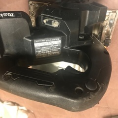 マキタ　125ミリ　充電式丸ノコ