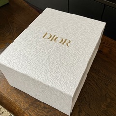 DIOR 箱