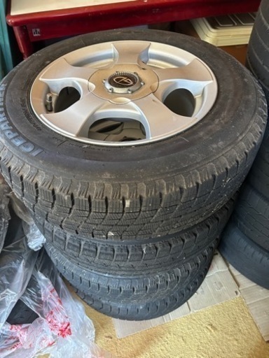 【お話中】スタッドレスタイヤ　175/70R19 84Q  4本セット②