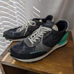 NIKE DAYBREAK-TYPE 26.5cm