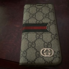 GUCCIのiPhonケース
